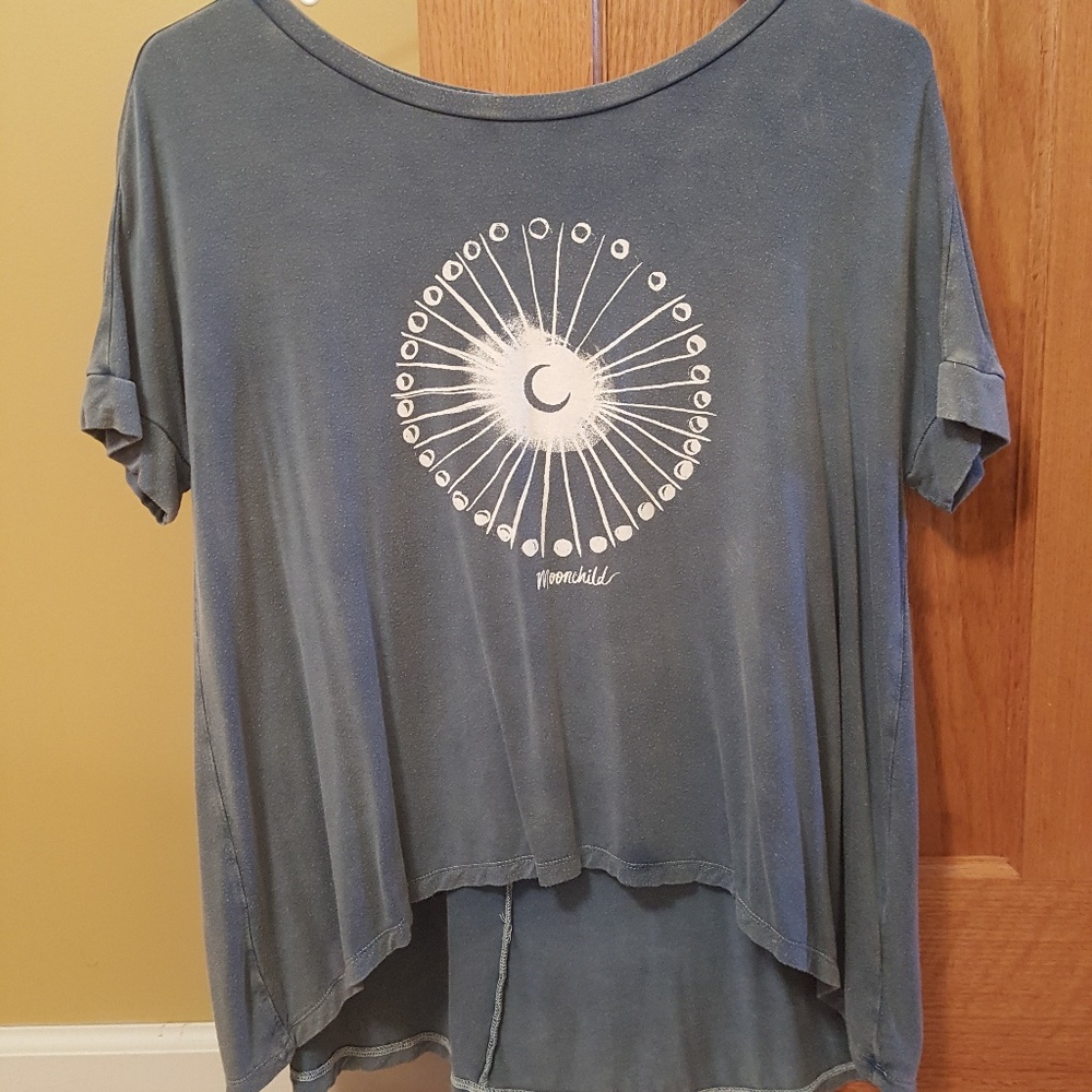american eagle moonchild cropped tee